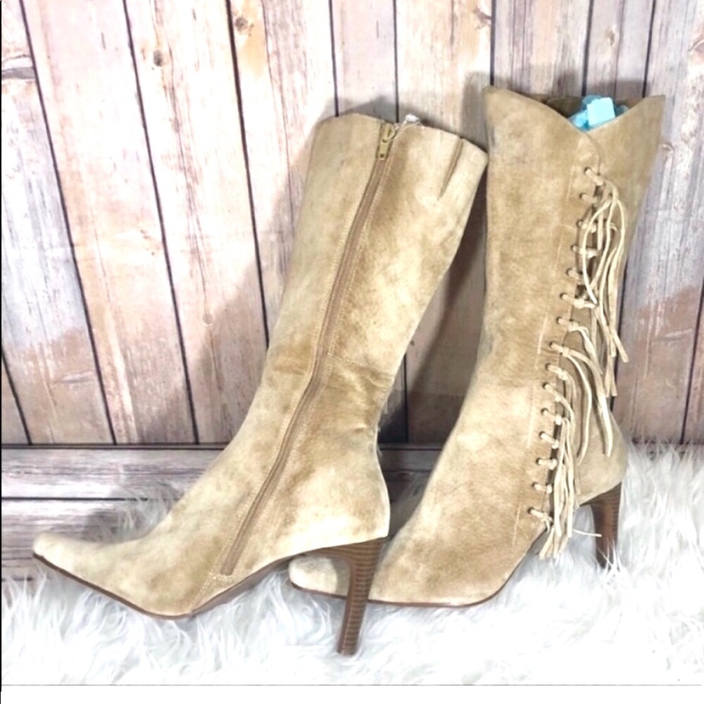 NEW Mossimo cream side fringe heeled boots size 10